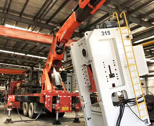 群英乡附近随车吊出租，轻松解决运输难题