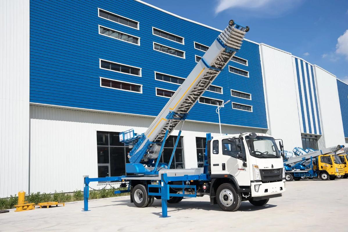 群英乡小型云梯车上料车租赁多少钱