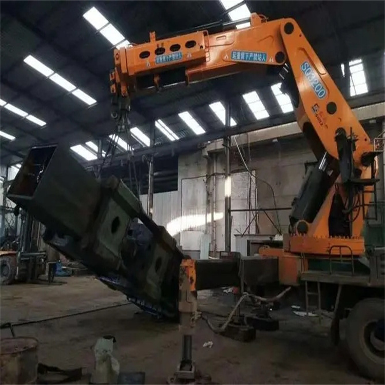 群英乡200吨折臂吊出租