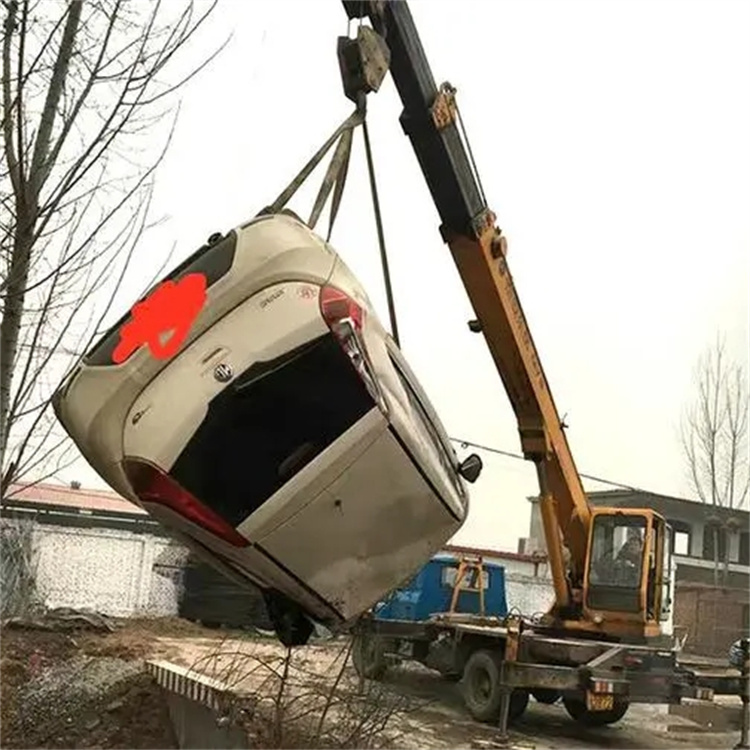 群英乡随时待命，吊车24小时道路救援服务全解析